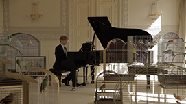 2.Annika Kahrs Playing to the Birds Film still 5_slider